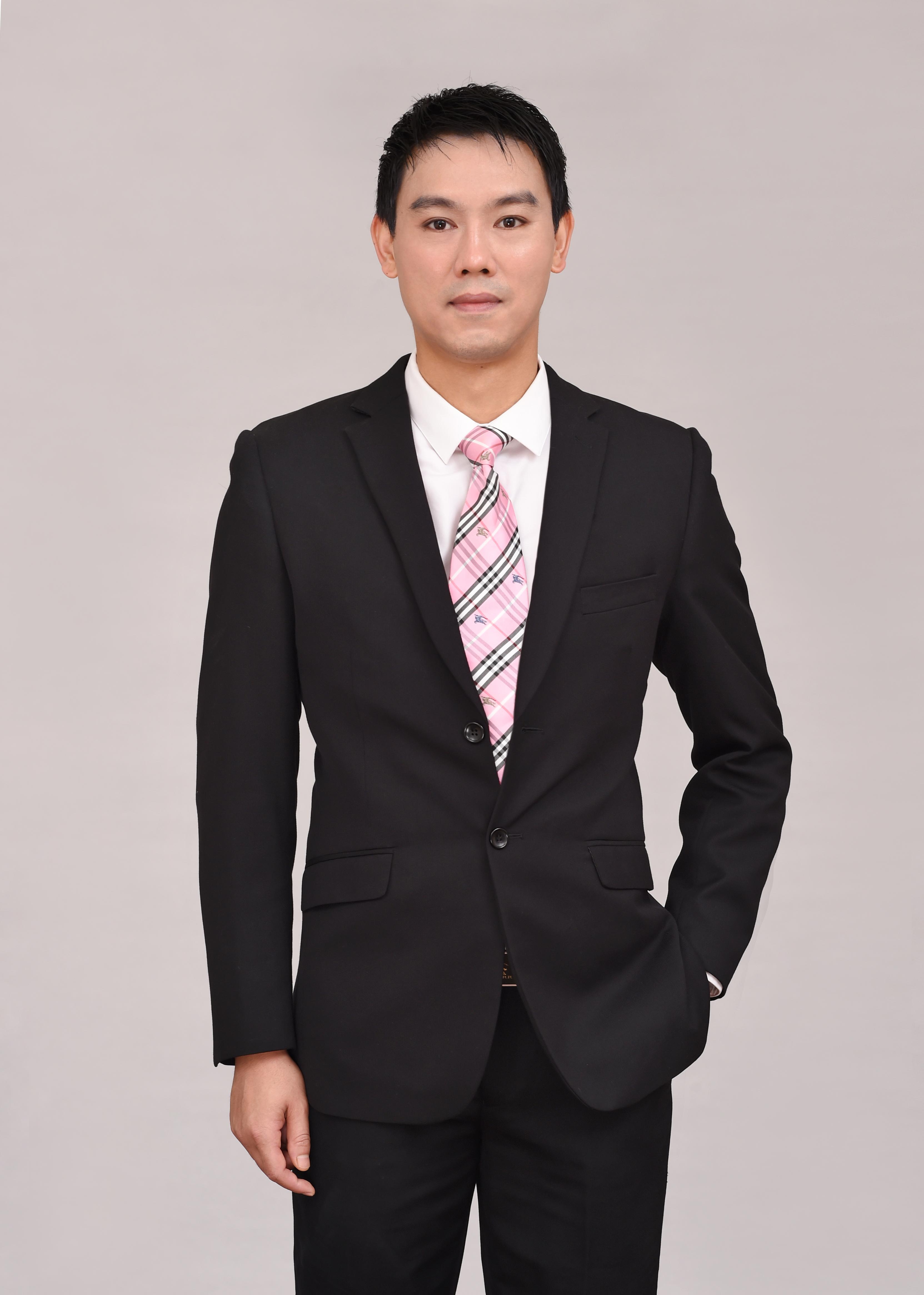 褚百胄 选角与表演指导负责人